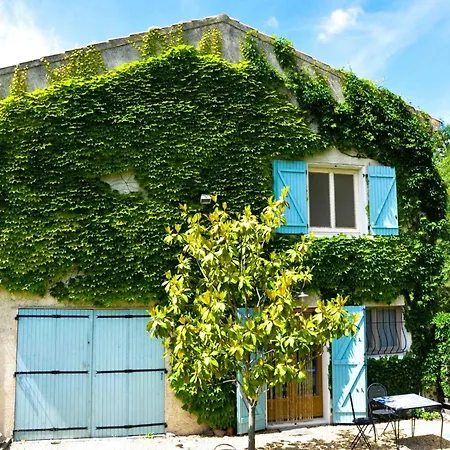 Au Calme Avec Piscine Holiday home *