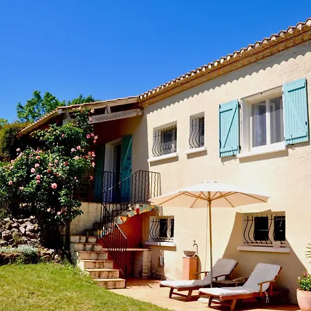 Holiday home Au Calme Avec Piscine Cazedarnes