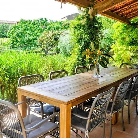 Holiday home Au Calme Avec Piscine Cazedarnes